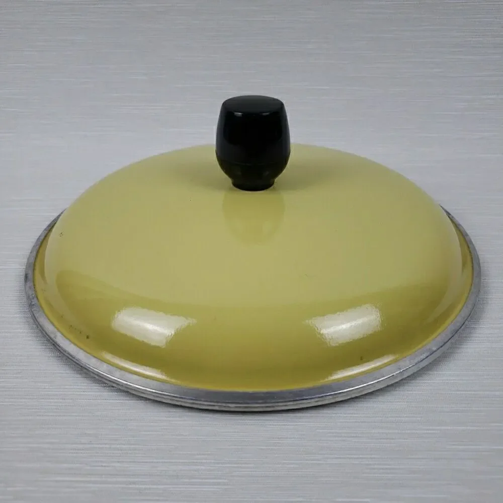 Vintage Club Cookware 8.5
